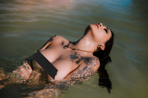 melinashakur header picture leakfans.com