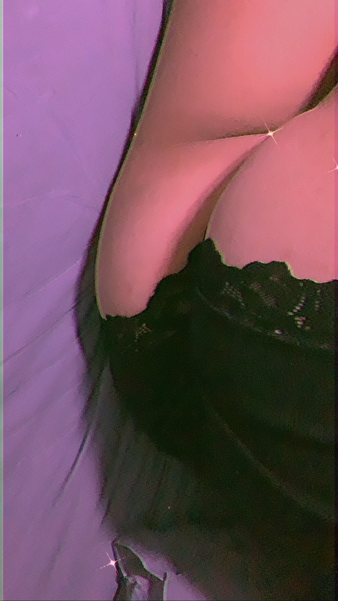 mels_playlist header picture leakfans.com