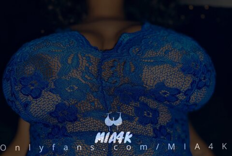 Header of mia4kfree