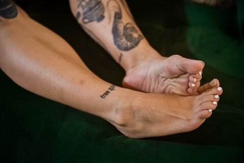 miafeetsies header picture leakfans.com