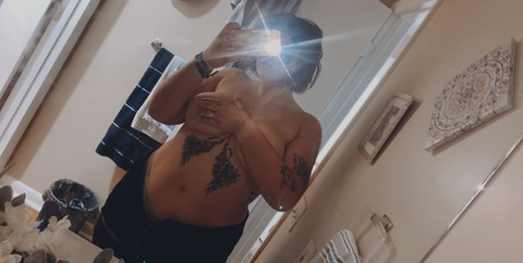 milfxxx33 header picture leakfans.com