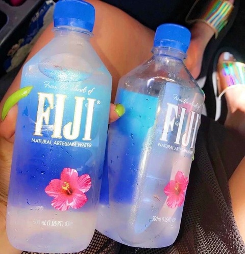 milkyyayaaaa header picture leakfans.com