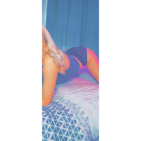 millie_milaa header picture leakfans.com