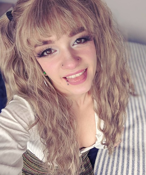 minkymoo header picture leakfans.com