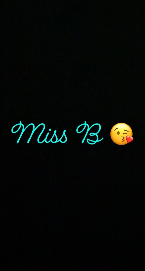 miss.b8707 header picture leakfans.com