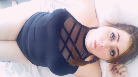 missevanna header picture leakfans.com