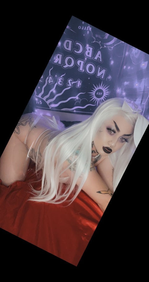 Header of misslucyy666