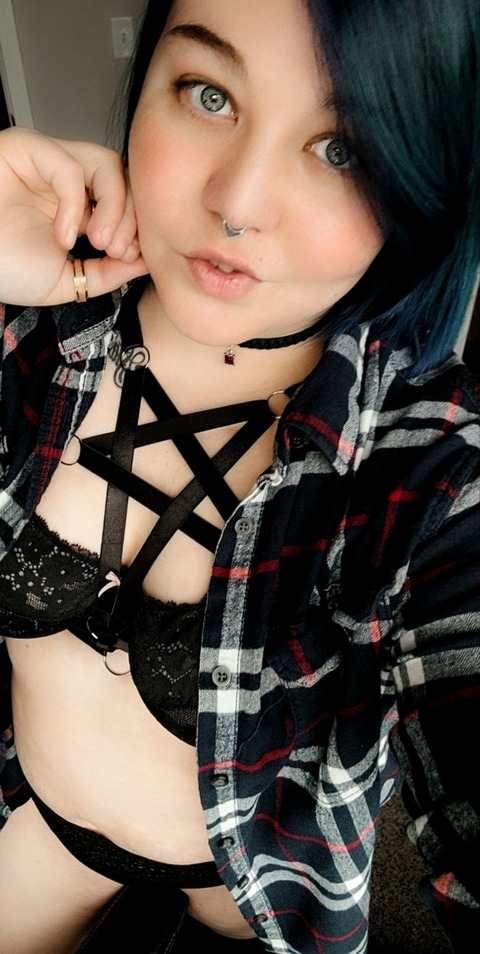 missmischief13 header picture leakfans.com