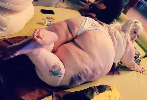 missmortis header picture leakfans.com