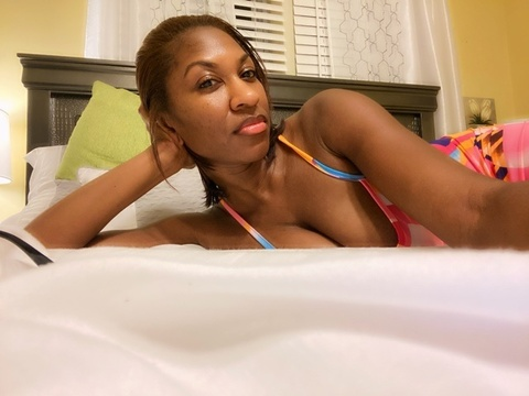 missnaturalkfeet header picture leakfans.com