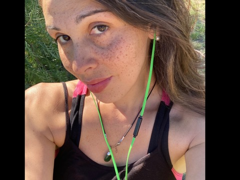 misspequitas header picture leakfans.com