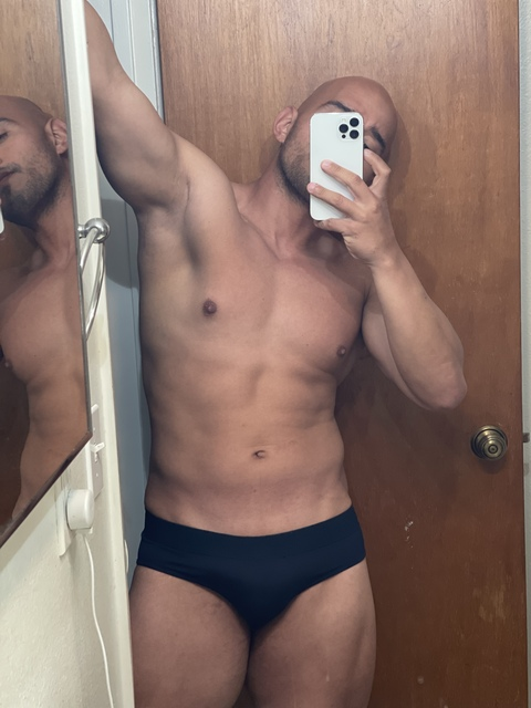 mizrha header picture leakfans.com