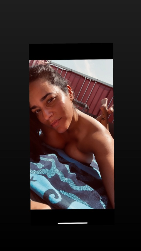 mlle_brunette header picture leakfans.com