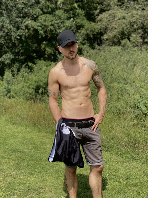 mmastripdown header picture leakfans.com