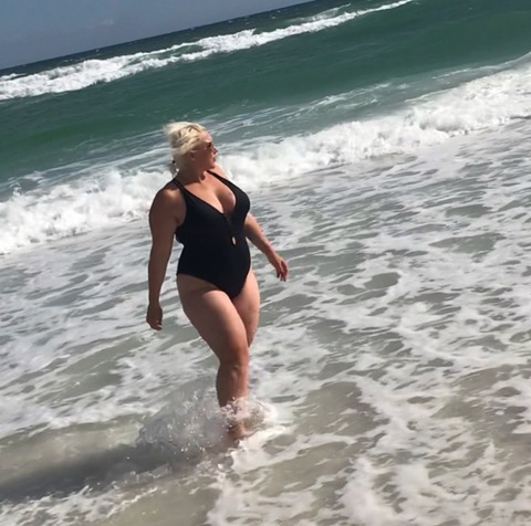 mommabear989 header picture leakfans.com