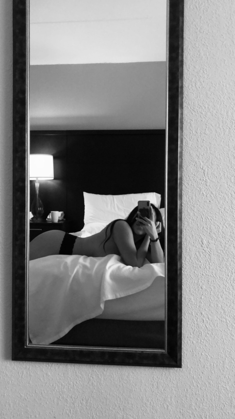 momocheeks header picture leakfans.com