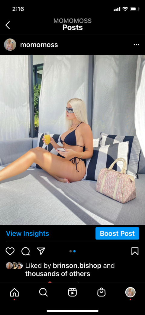 momomoss header picture leakfans.com