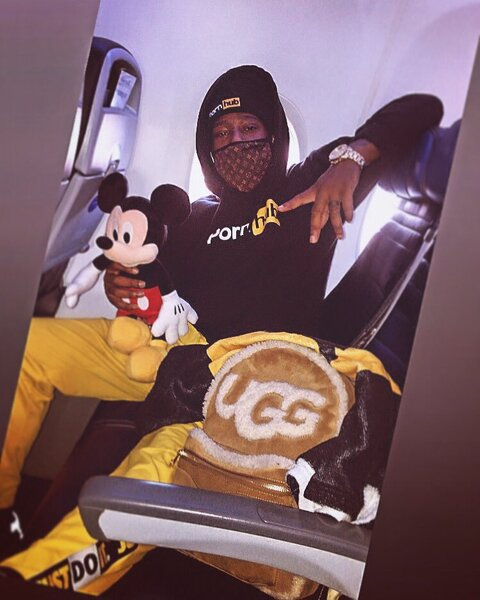 mrkaron4x header picture leakfans.com