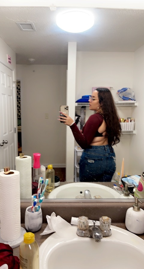 mwahfia header picture leakfans.com