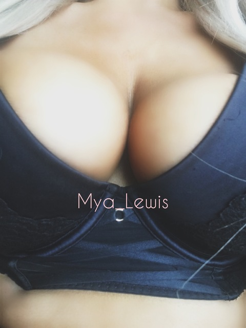 mya_lewis header picture leakfans.com