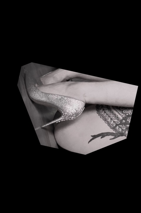 myrafreecams header picture leakfans.com