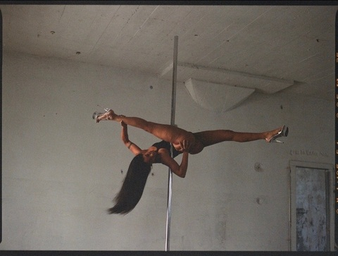 mysstique header picture leakfans.com