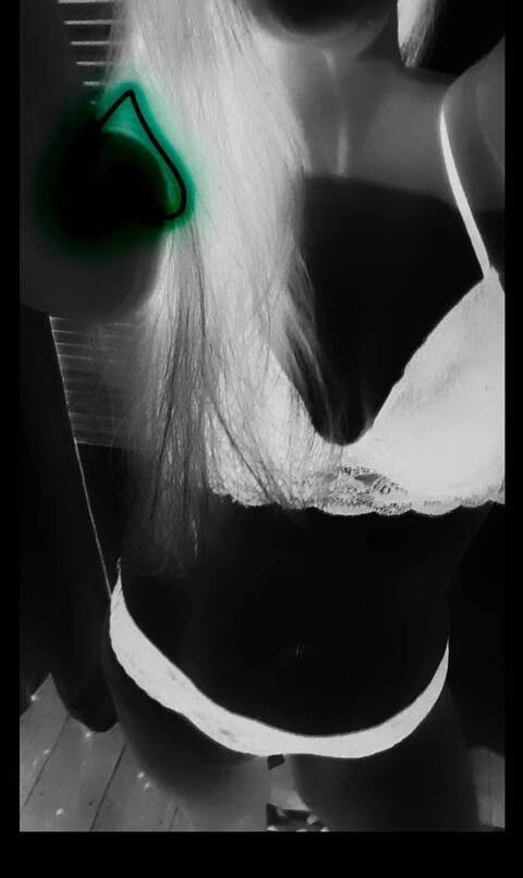 naughtyaussie28 header picture leakfans.com