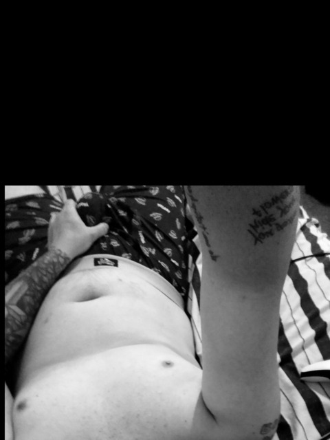 naughtyboylewi header picture leakfans.com