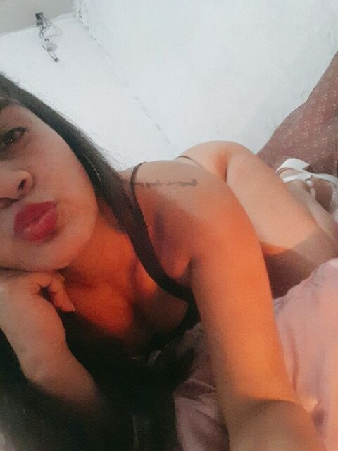 naughtygirl15 header picture leakfans.com