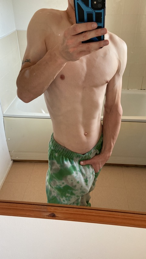 naughtykieron header picture leakfans.com