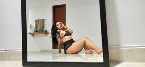 neaomi header picture leakfans.com