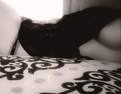 nevermxre_x header picture leakfans.com