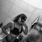 nicol28 profile picture leakfans.com