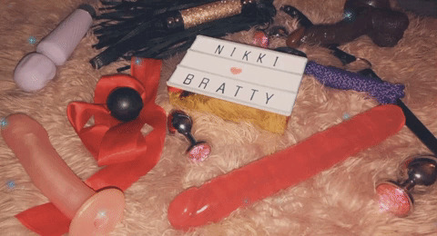 nikkibrattyfree header picture leakfans.com
