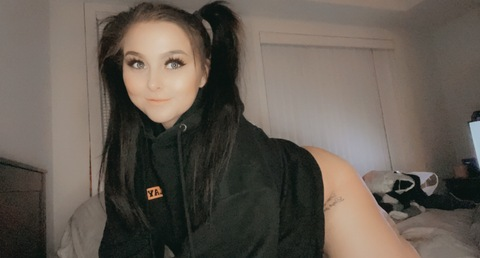 nikkiu header picture leakfans.com