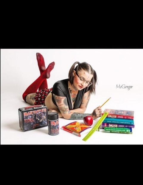 nylon_dolly header picture leakfans.com