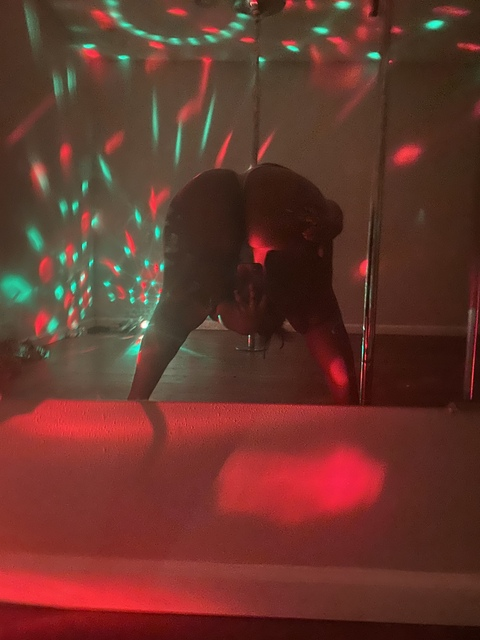 officialbige header picture leakfans.com