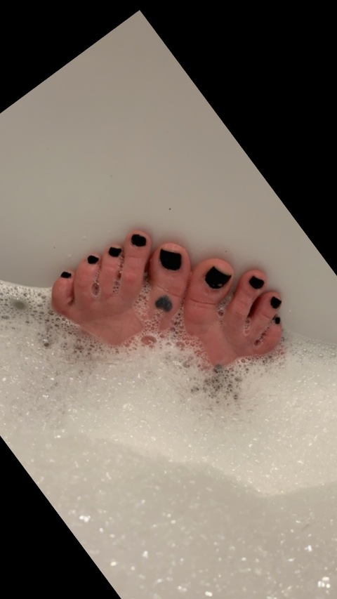 officialwifey header picture leakfans.com