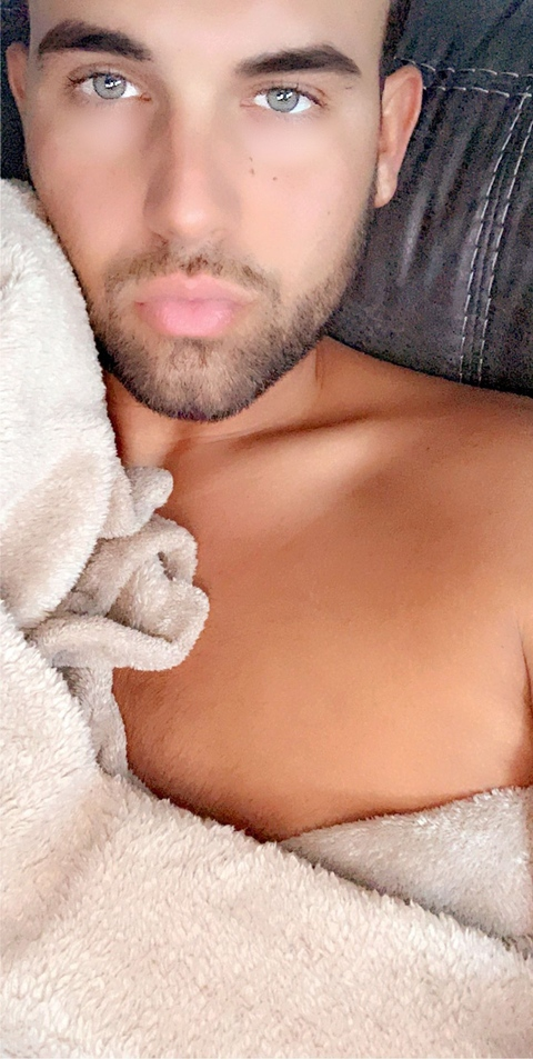 okkayden header picture leakfans.com