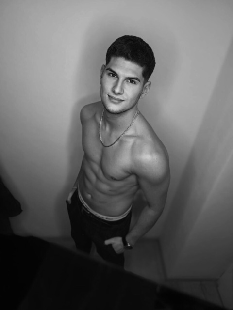 olexonio header picture leakfans.com