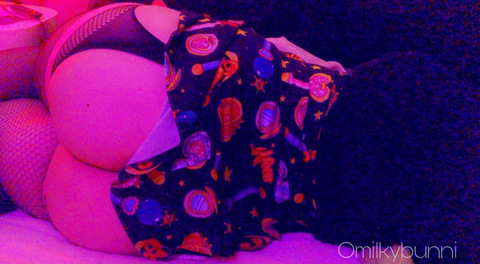 omilkybunni header picture leakfans.com