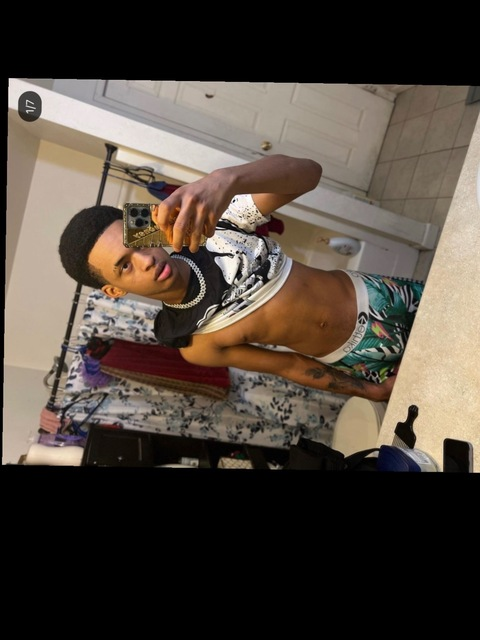 onlytaysfanss header picture leakfans.com