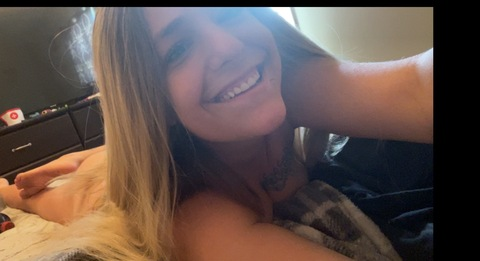 paisleymae9477 header picture leakfans.com