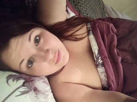 peachchapstick header picture leakfans.com