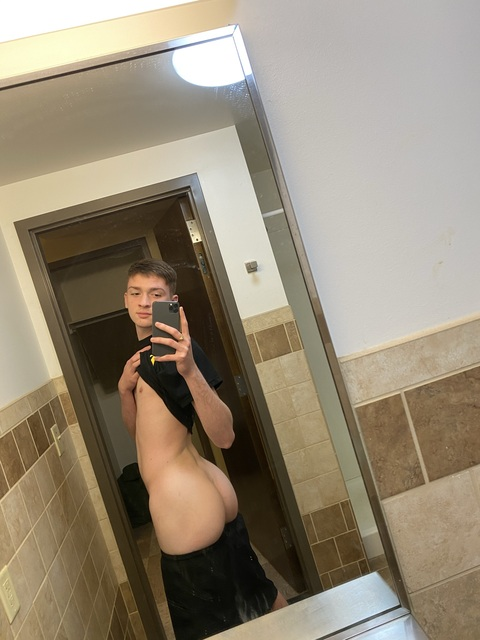 penutthechicken header picture leakfans.com