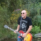 petey_13 profile picture leakfans.com