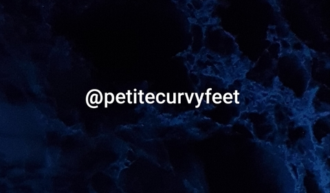 Header of petitecurvyfeet