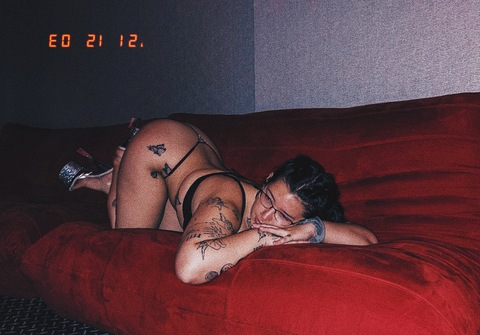 phoenix_17 header picture leakfans.com