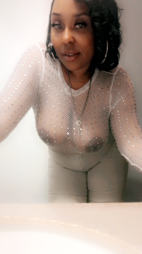 piscesme84 header picture leakfans.com