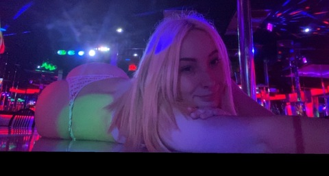 playbunnybella header picture leakfans.com